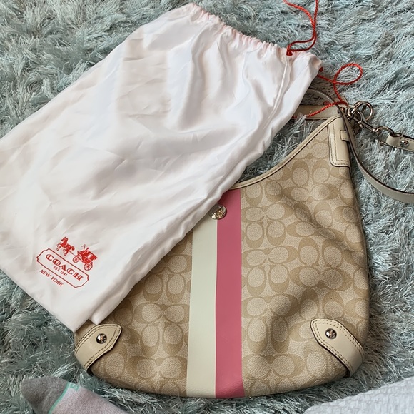 New Coach Shoulder/Tote Bag (2 straps included), Cream/Tan/Pink in color! New! - Picture 9 of 9